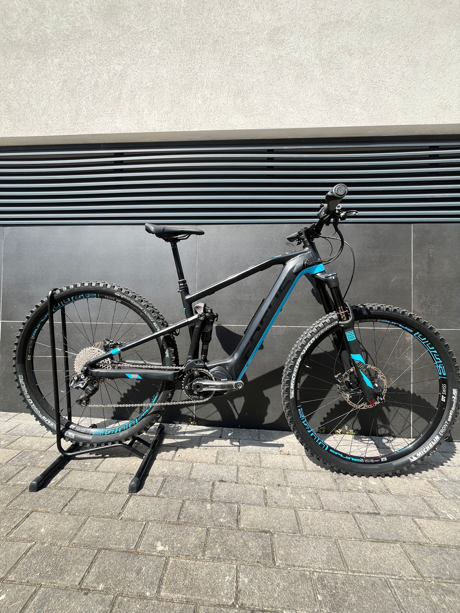 d4c41422-bf38-46c9-9db6-