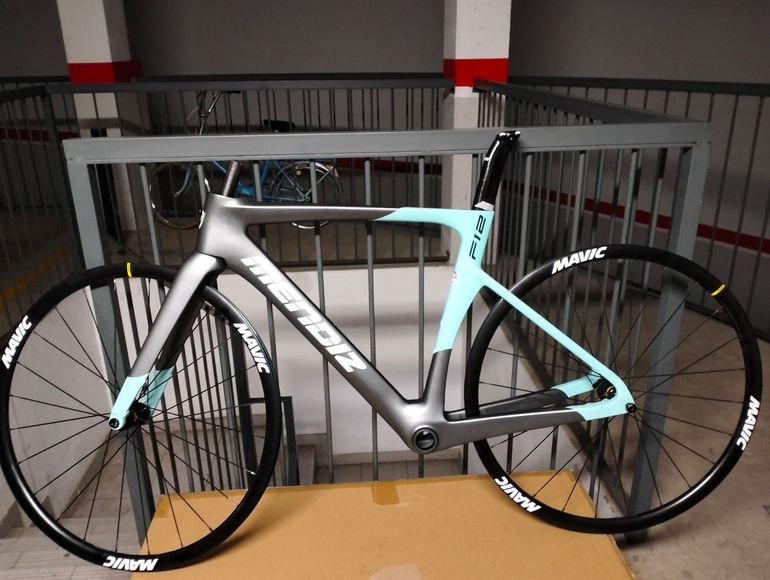 Used Mendiz F12 2024 Road & Gravel, Light Gray — image 8 of 9