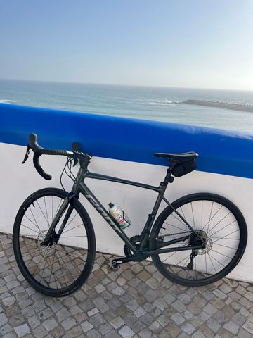 Used Giant Contend Shimano 105 2025 Road & Gravel, Green — image 1 of 4