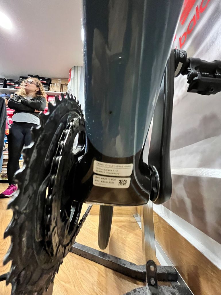 Brugt Focus IZALCO MAX DISC 9.7 2021 2021 Road & Gravel — billede 4 af 34