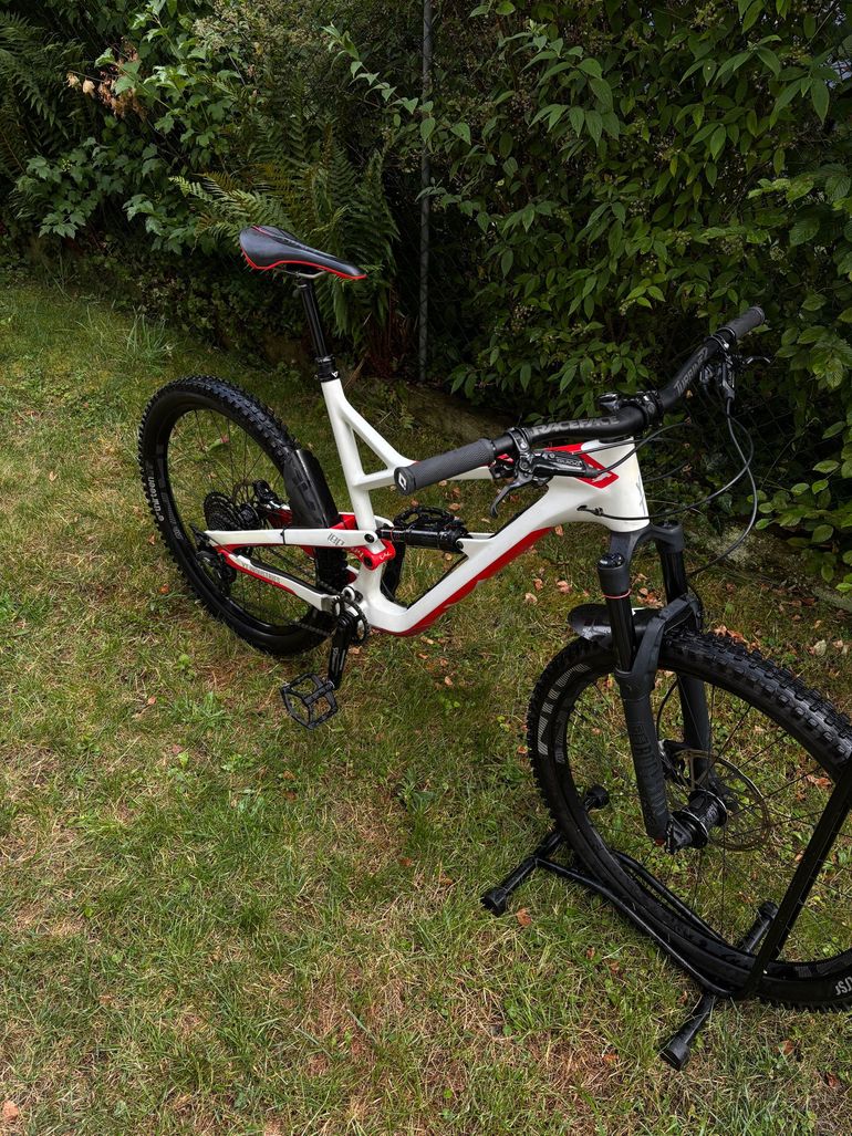 YT Industries Jeffsy Shimano Deore XT 2018 Mountainbike usato, Bianco — immagine 5 di 6