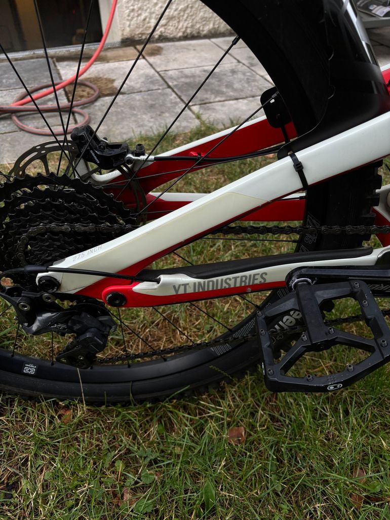 YT Industries Jeffsy Shimano Deore XT 2018 Mountainbike usato, Bianco — immagine 3 di 6