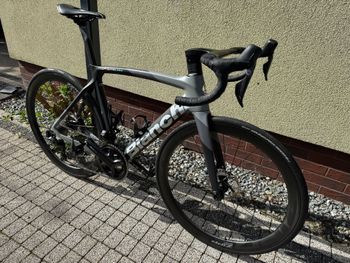Used Bianchi Oltre Shimano Ultegra Di2 2023 Road & Gravel, Light Gray — image 4 of 8