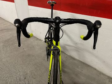 Used Giant TCR Advanced Pro 1 2017 2017 Road & Gravel, Black — image 3 of 6