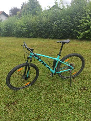 Used Trek Marlin 7 Gen 2 2023 2023 Mountainbike, Blue, 27.5, 29 — image 7 of 7