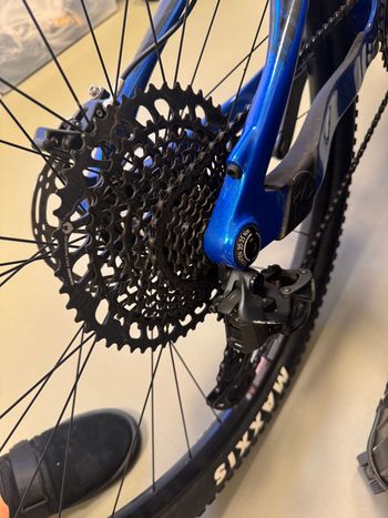 Używany Kona Hei Hei CR/DL 2023 2023 Mountainbike — zdjęcie 6 z 9