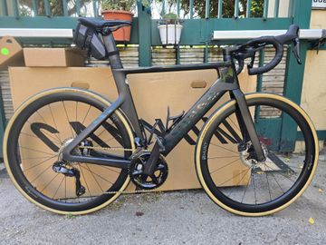 Brugt Canyon Aeroad Shimano Ultegra 2024 Road & Gravel
