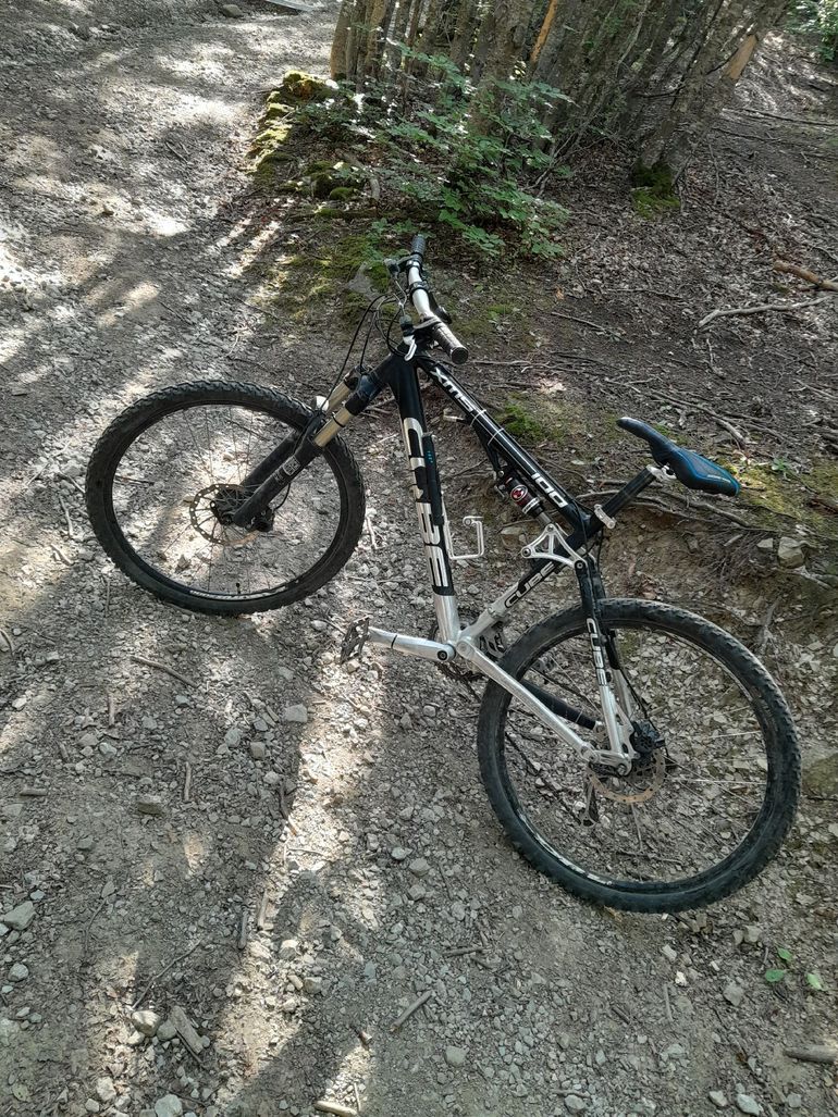 Used CUBE Xms 100 2016 Mountainbike, Black, 26 — image 2 of 4