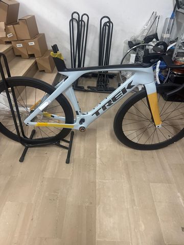 Używany Trek Madone SL 7 Gen 7 2024 Frameset 2024 Road & Gravel — zdjęcie 1 z 3