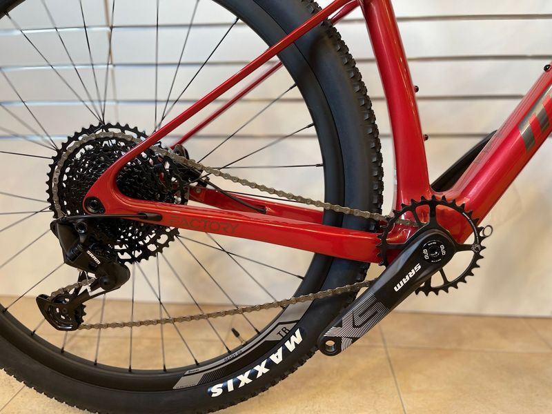 Used Megamo FACTORY 30 2023 2023 Mountainbike, Red, 29 — image 5 of 7