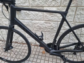 Canyon Endurace CF 7 Di2 2023 2023 Road & Gravel usato, Nero — immagine 14 di 23