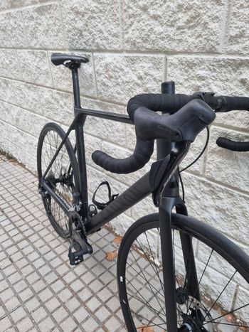 Canyon Endurace CF 7 Di2 2023 2023 Road & Gravel usato, Nero — immagine 8 di 23