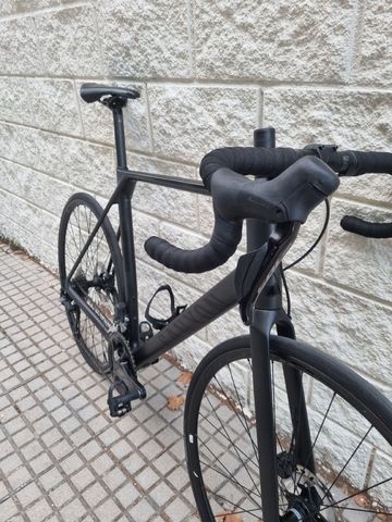 Tweedehands Canyon Endurace CF 7 Di2 2023 2023 Road & Gravel — afbeelding 8 van 23