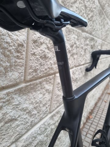 Tweedehands Canyon Endurace CF 7 Di2 2023 2023 Road & Gravel — afbeelding 7 van 23