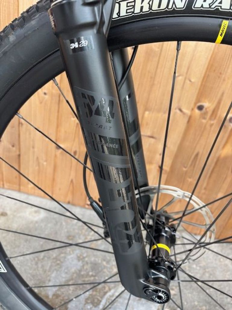 Gebrauchtes Mondraker F-PODIUM CARBON 2023 2023 Mountainbike, Schwarz, 29 — Bild 6 von 8