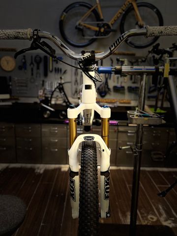 Used NS Movement 3 2024 2024 Mountainbike, White, 26 — image 2 of 7
