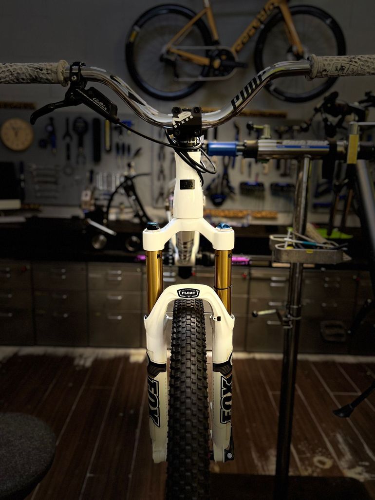 Used NS Movement 3 2024 2024 Mountainbike, White, 26 — image 2 of 7