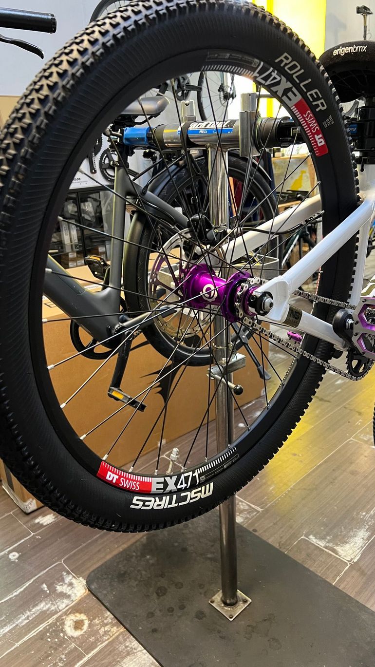 Used NS Movement 3 2024 2024 Mountainbike, White, 26 — image 6 of 7