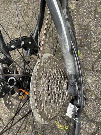 Używany Fuji Nevada 27.5 1.1 2016 2016 Mountainbike — zdjęcie 3 z 11