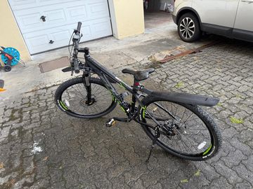 Used Fuji Nevada 27.5 1.1 2016 2016 Mountainbike, Black, 27.5 — image 9 of 11