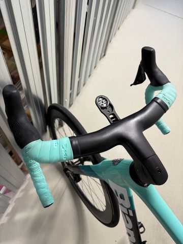 Brugt Bianchi Oltre XR4 - Ultegra Di2 2022 2022 Road & Gravel — billede 5 af 13