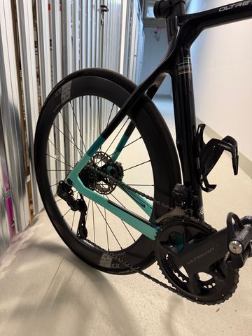 Brugt Bianchi Oltre XR4 - Ultegra Di2 2022 2022 Road & Gravel — billede 8 af 13