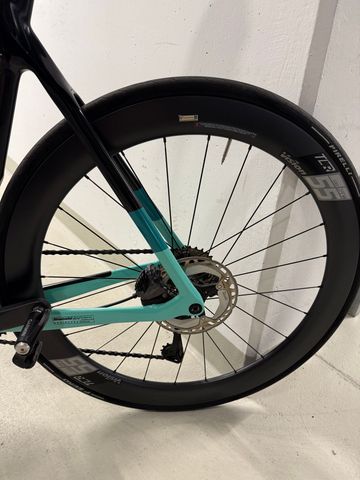 Brugt Bianchi Oltre XR4 - Ultegra Di2 2022 2022 Road & Gravel — billede 3 af 13