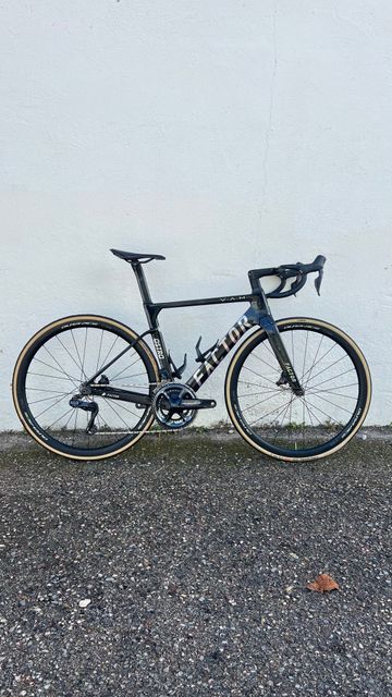 Tweedehands Factor Ostro Frameset 2024 Road & Gravel