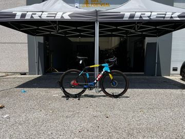 Brugt Trek Domane+ SLR 7 AXS 2025 2025 Road & Gravel — billede 2 af 8