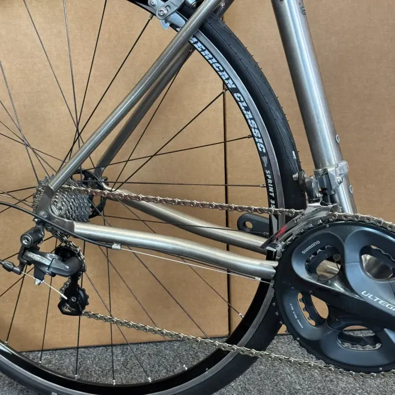 Used Seven Cycles Seven Cycles Axiom, Titanium Road Bike 51cm 2013 Road & Gravel, Light Gray — image 4 of 5