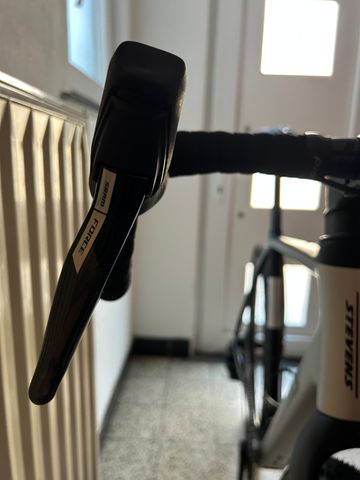 Gebrauchtes Stevens Camino SRAM Rival 2024 Road & Gravel, Hellgrau — Bild 4 von 6
