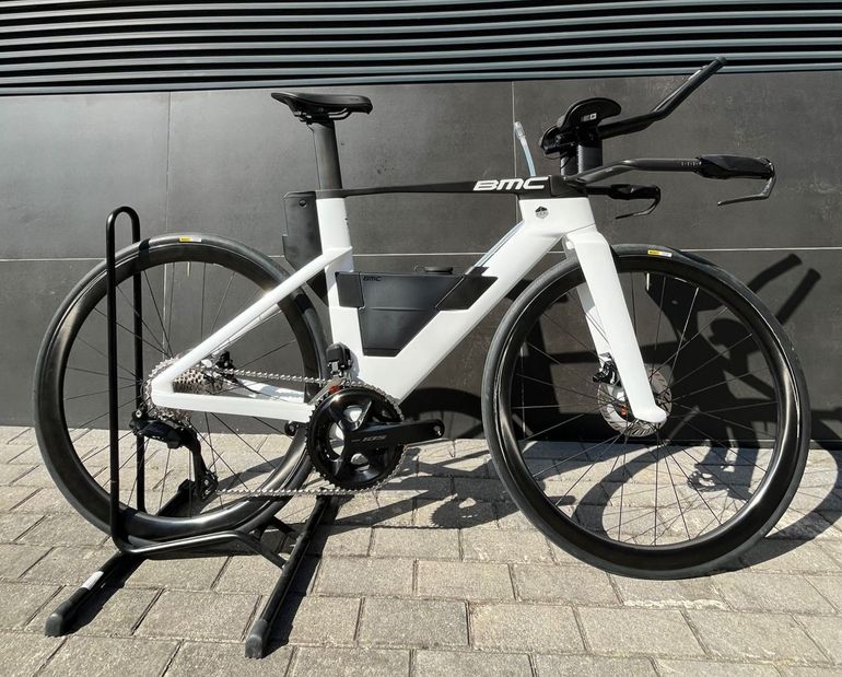 Speedmachine 01 FOUR