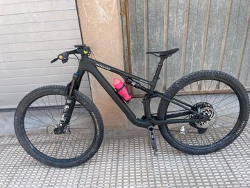 Used Specialized Epic 8 EVO Comp 2025 2025 Mountainbike, Green, 29 — image 4 of 6
