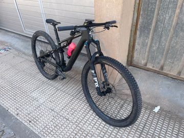 Used Specialized Epic 8 EVO Comp 2025 2025 Mountainbike, Green, 29 — image 2 of 6
