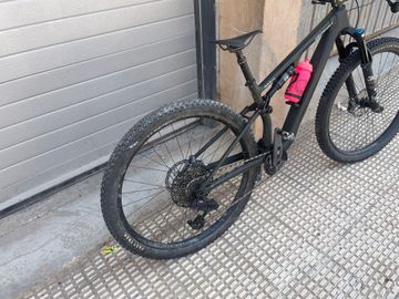 Used Specialized Epic 8 EVO Comp 2025 2025 Mountainbike, Green, 29 — image 3 of 6
