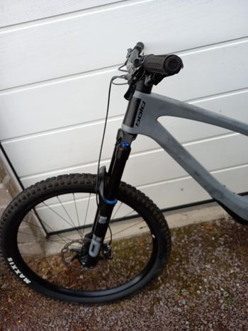 Used Bold Unplugged Ultimate 2024 2024 Mountainbike, Light Gray, 29 — image 8 of 9