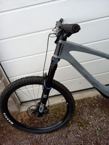 Used Bold Unplugged Ultimate 2024 2024 Mountainbike, Light Gray, 29 — image 8 of 9