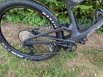 Käytetty Scott Spark RC Team 2024 2024 Mountainbike — kuva 8 / 8