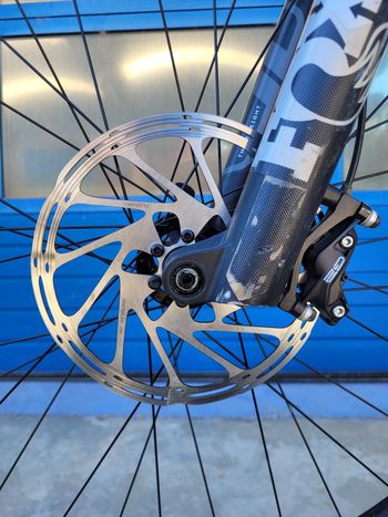 Używany Lapierre Spicy CF 6.9 2021 2021 Mountainbike — zdjęcie 3 z 10