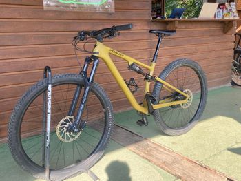 Used Specialized Epic SRAM NX Eagle 2023 Mountainbike, Orange — image 2 of 7