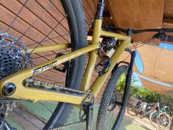 Used Specialized Epic SRAM NX Eagle 2023 Mountainbike, Orange — image 5 of 7