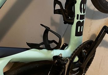 Used Bianchi Oltre Shimano 105 2024 Road & Gravel, Green — image 3 of 8