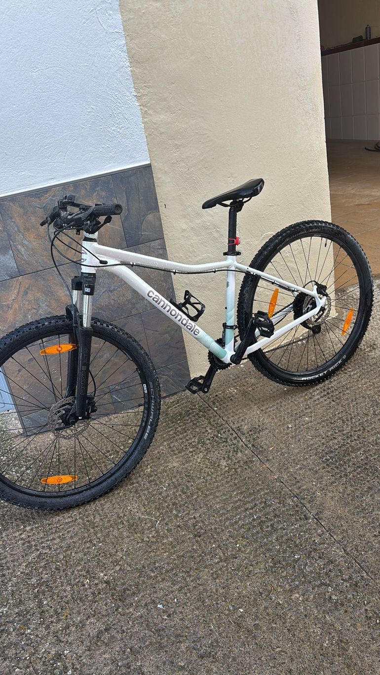 Used Cannondale Trail Women's 7 2024 2024 Mountainbike — image 7 of 8