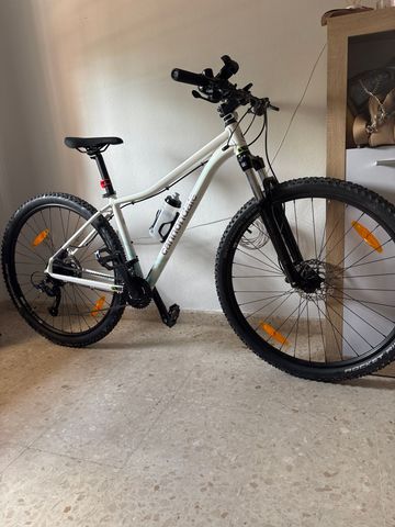 Brugt Cannondale Trail Women's 7 2024 2024 Mountainbike — billede 1 af 8