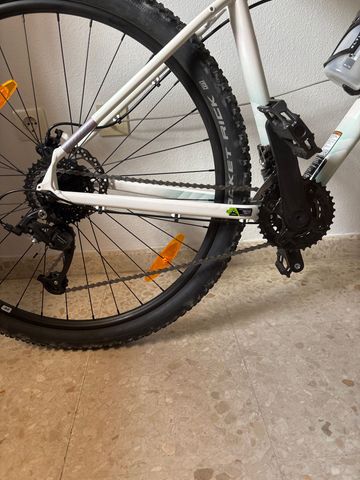 Brugt Cannondale Trail Women's 7 2024 2024 Mountainbike — billede 2 af 8