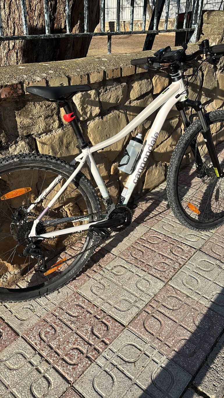 Used Cannondale Trail Women's 7 2024 2024 Mountainbike — image 8 of 8