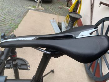 Used Specialized Tarmac 2010 Road & Gravel, Black — image 6 of 7