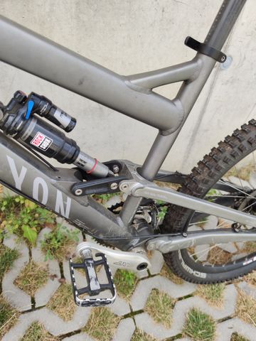 Used Canyon Torque 6 2016 Mountainbike, Light Gray — image 13 of 15