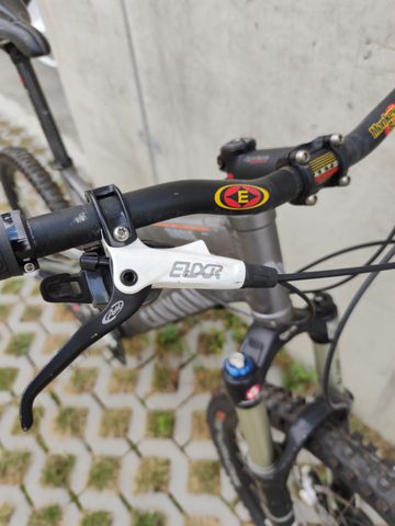 Used Canyon Torque 6 2016 Mountainbike, Light Gray — image 4 of 15