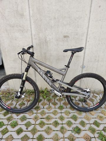 Used Canyon Torque 6 2016 Mountainbike, Light Gray — image 2 of 15
